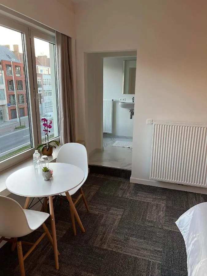 Nieuwe Kamer In Centrum Brugge Met Badkamer ! Belgium